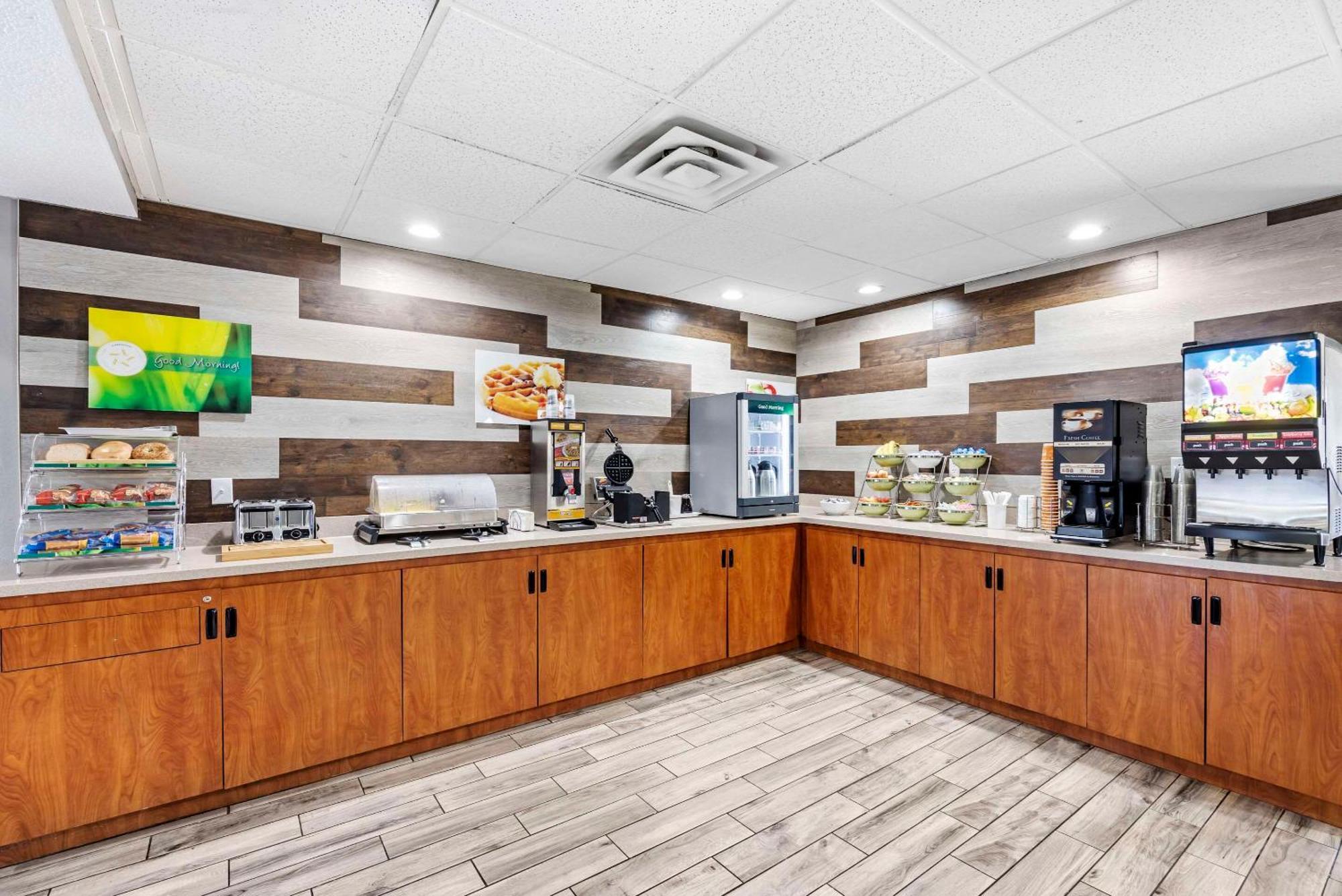 Quality Inn Clarksville - Exit 11 Zewnętrze zdjęcie